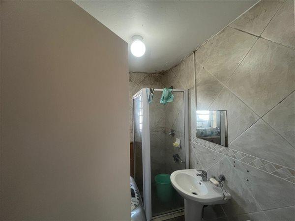 1 Bedroom Property for Sale in Richmond Estate Western Cape